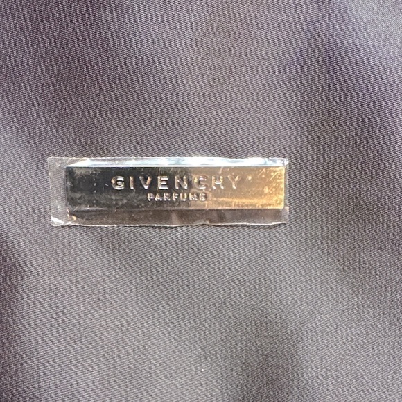 NWT Givenchy Men’s Sport Black Duffel Bag Great Gift - Picture 5 of 8